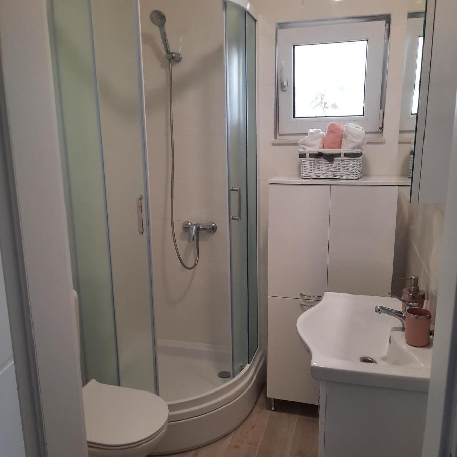 Studio Apartman Mare Trogir Bagian luar foto